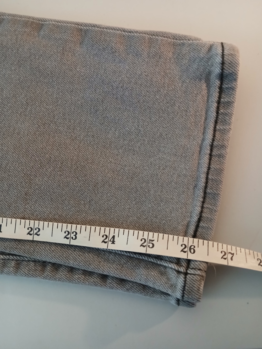 Levis Wedgie Straight Jeans - Gray Denim (Size 26)-Flawed - Picture 7 of 7